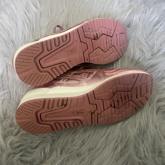 Pinkish/purplish Metallic ASICS - Picture 5 of 5